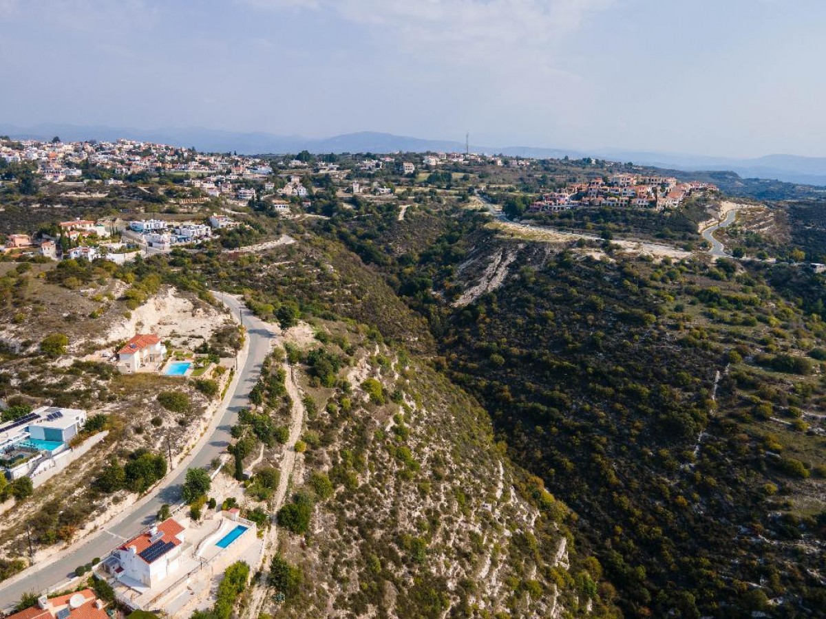 Land in Tsada - Image 5