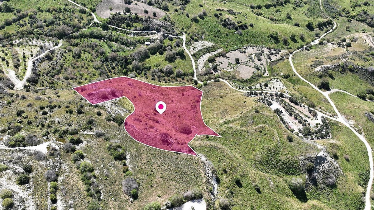 Agricultural Field in Mesa Chorio, Paphos