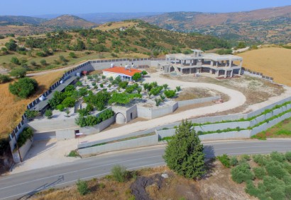 Asprogia, Paphos Detached Villa For Sale | DT1363