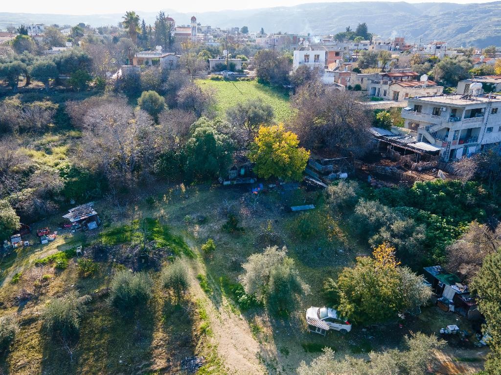 Field - Giolou, Paphos