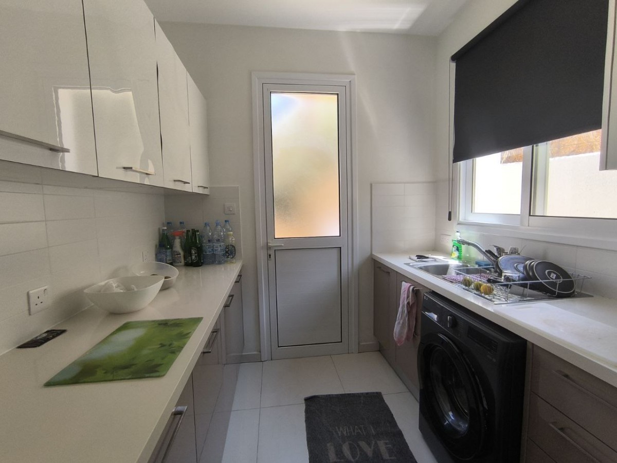 Bungalow For Rent  in  Chlorakas