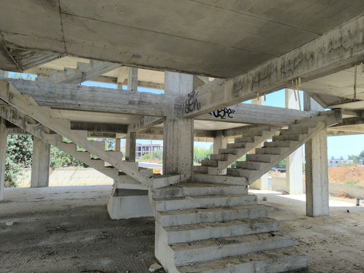Building For Sale  in  Kissonerga