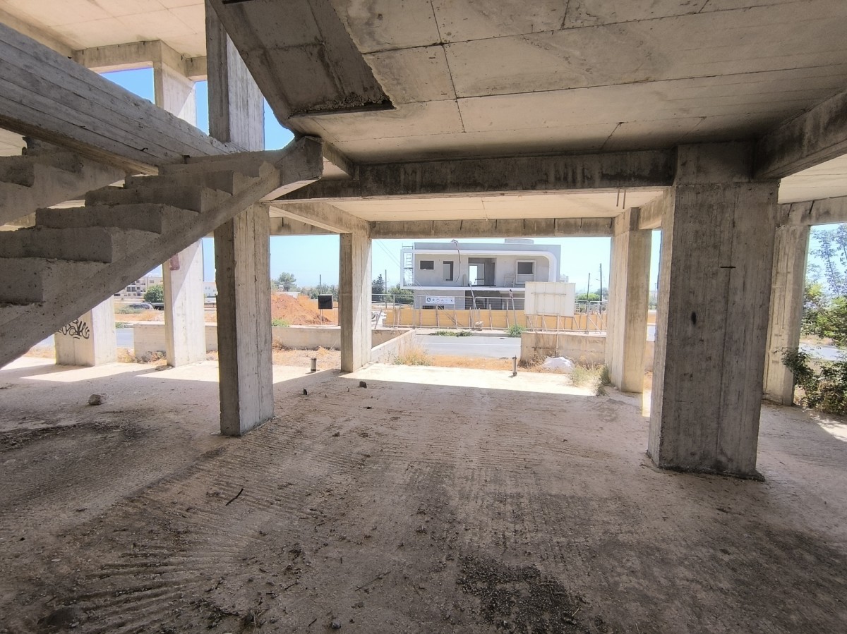 Building For Sale  in  Kissonerga