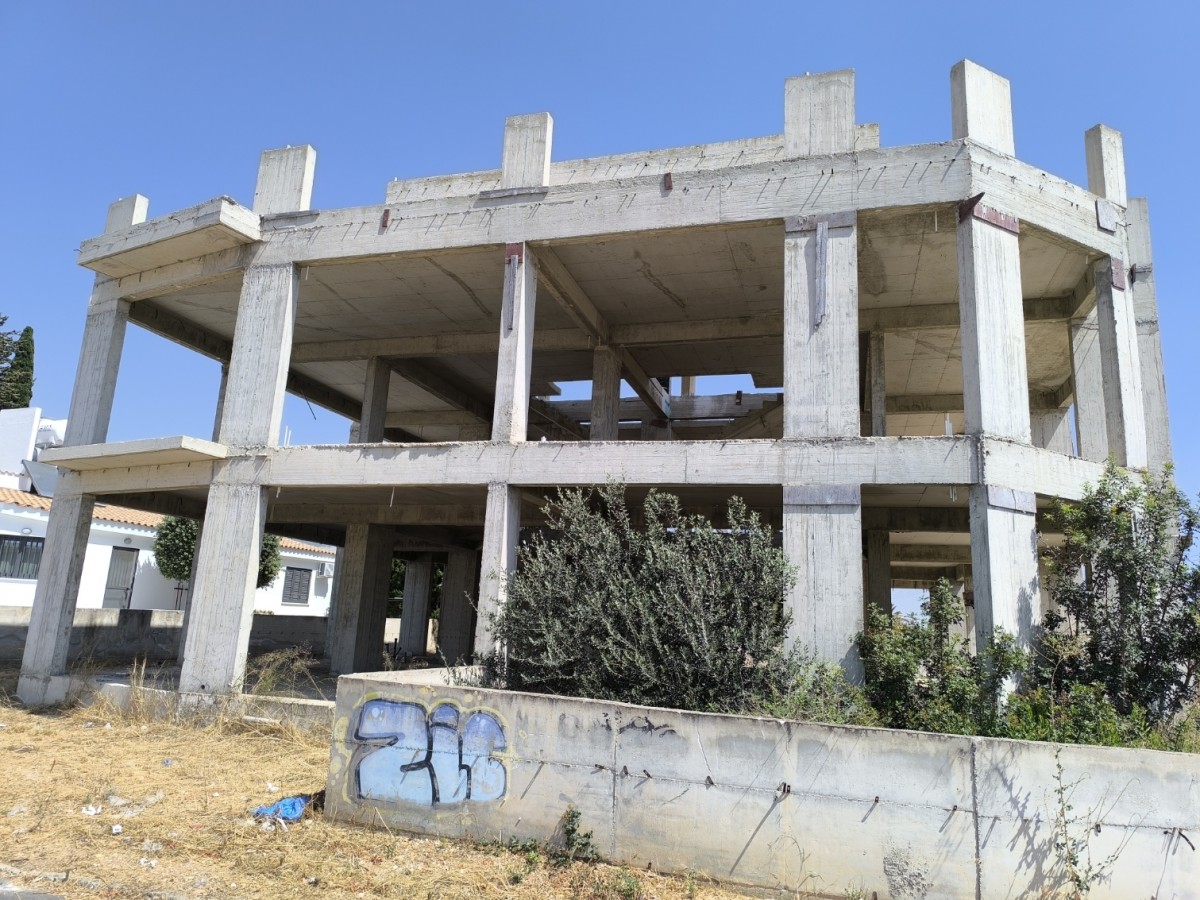 Building For Sale  in  Kissonerga