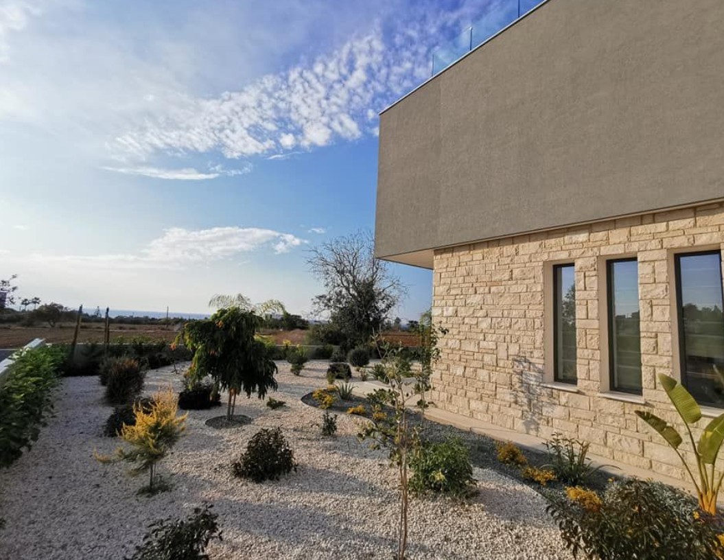 Detached Villa For Sale  in  Chlorakas