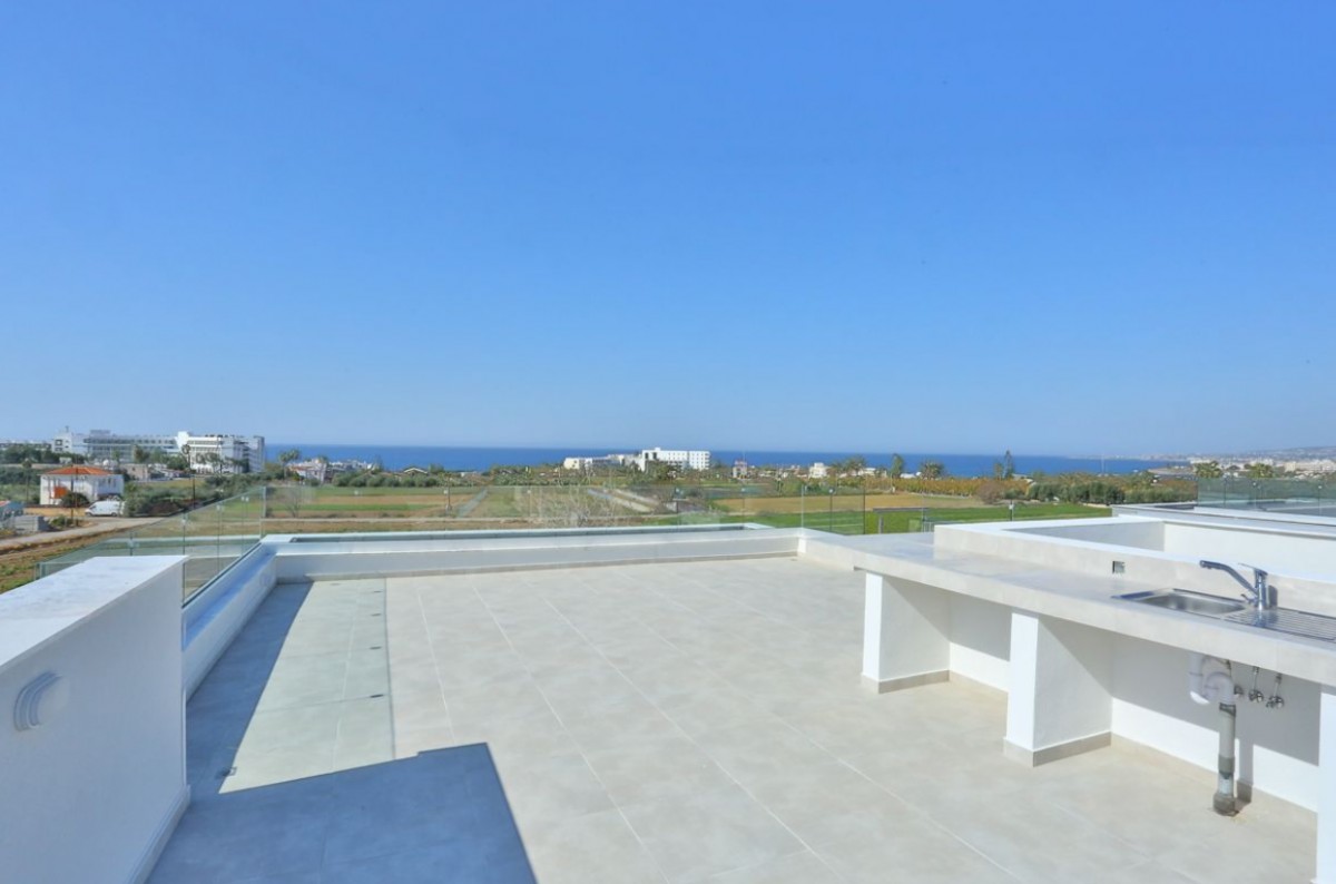 Detached Villa For Sale  in  Chlorakas