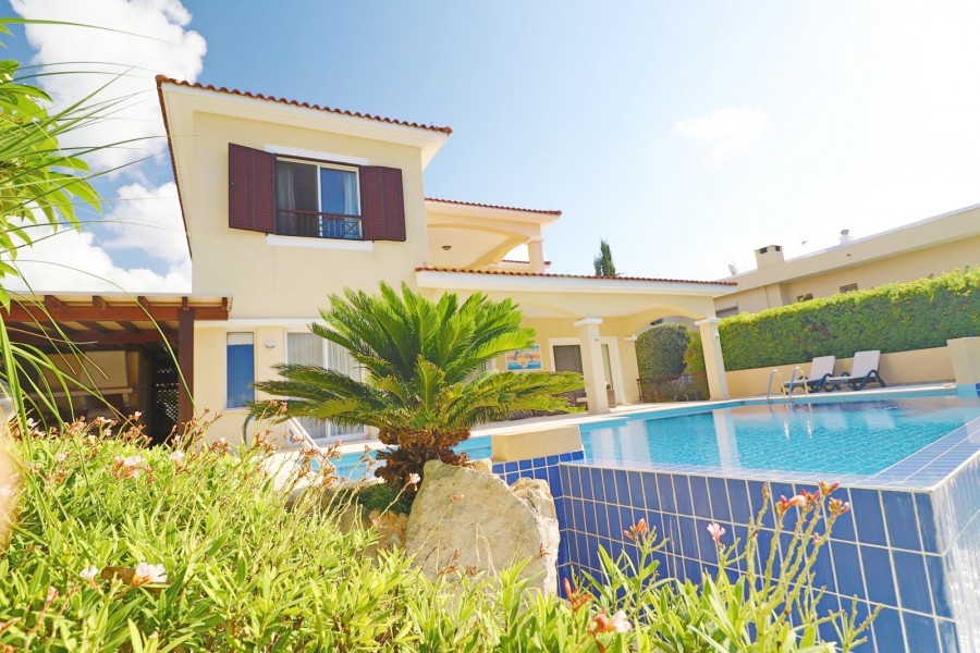 Detached Villa For Sale  in  Peyia - Coral Bay