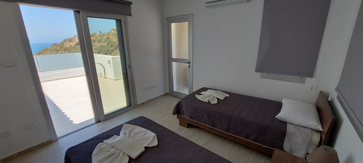 Detached Villa For Sale  in  Peyia
