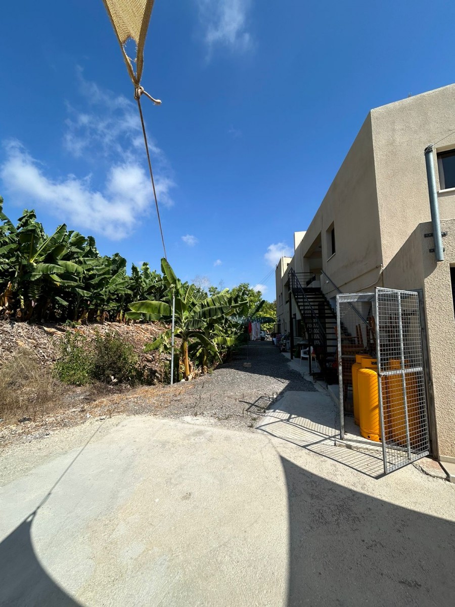 Hotel For Sale  in  Kissonerga