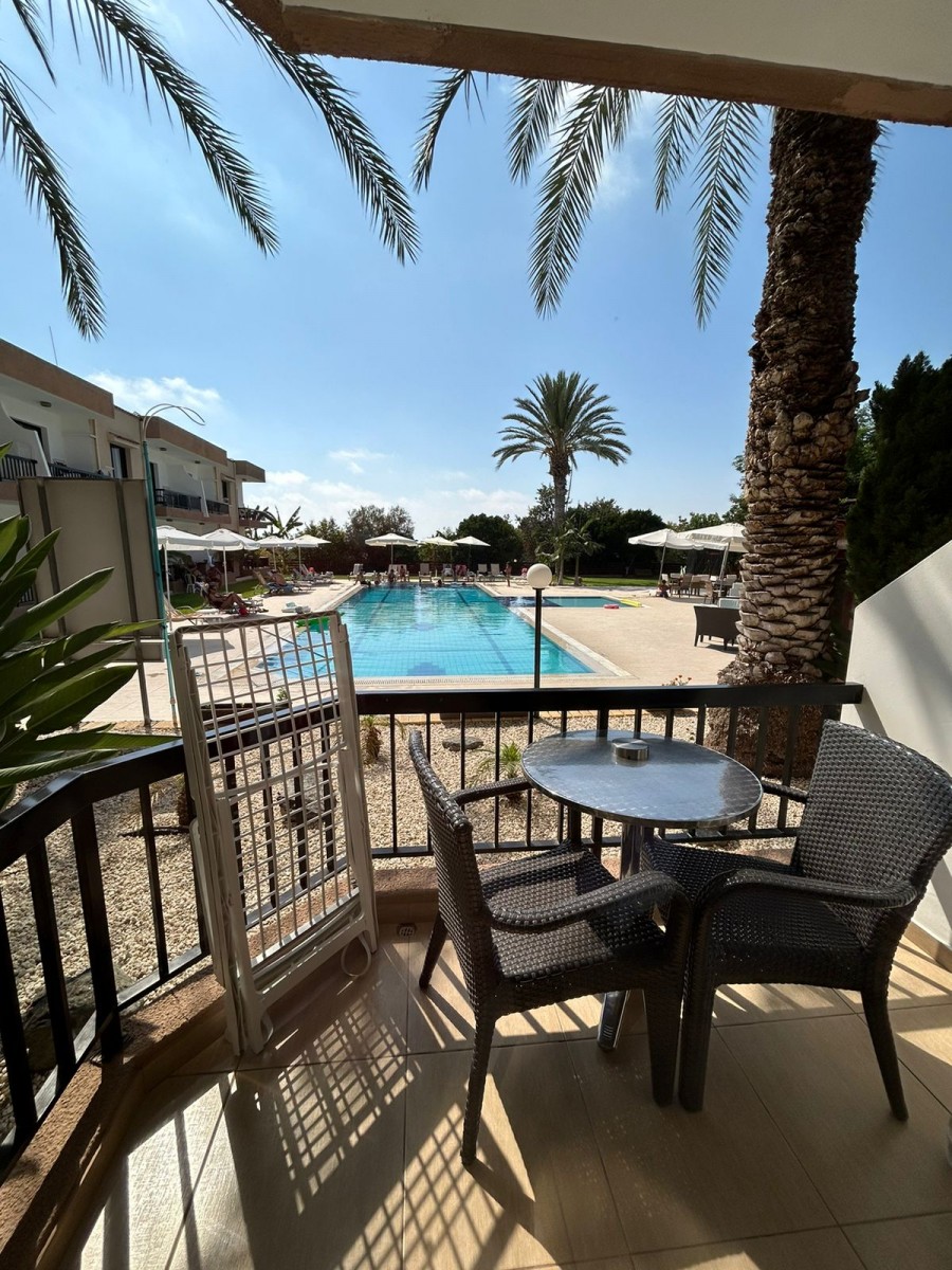 Hotel For Sale  in  Kissonerga