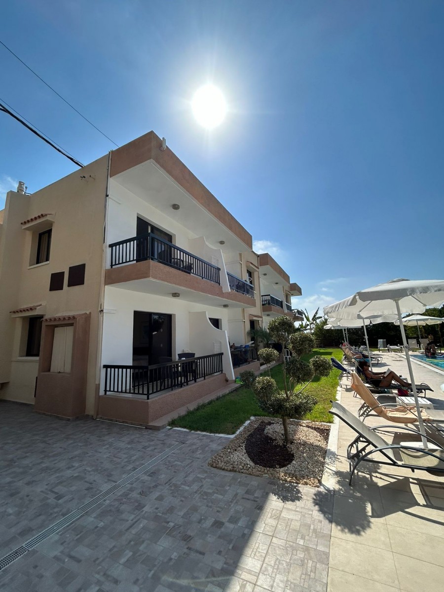 Hotel For Sale  in  Kissonerga
