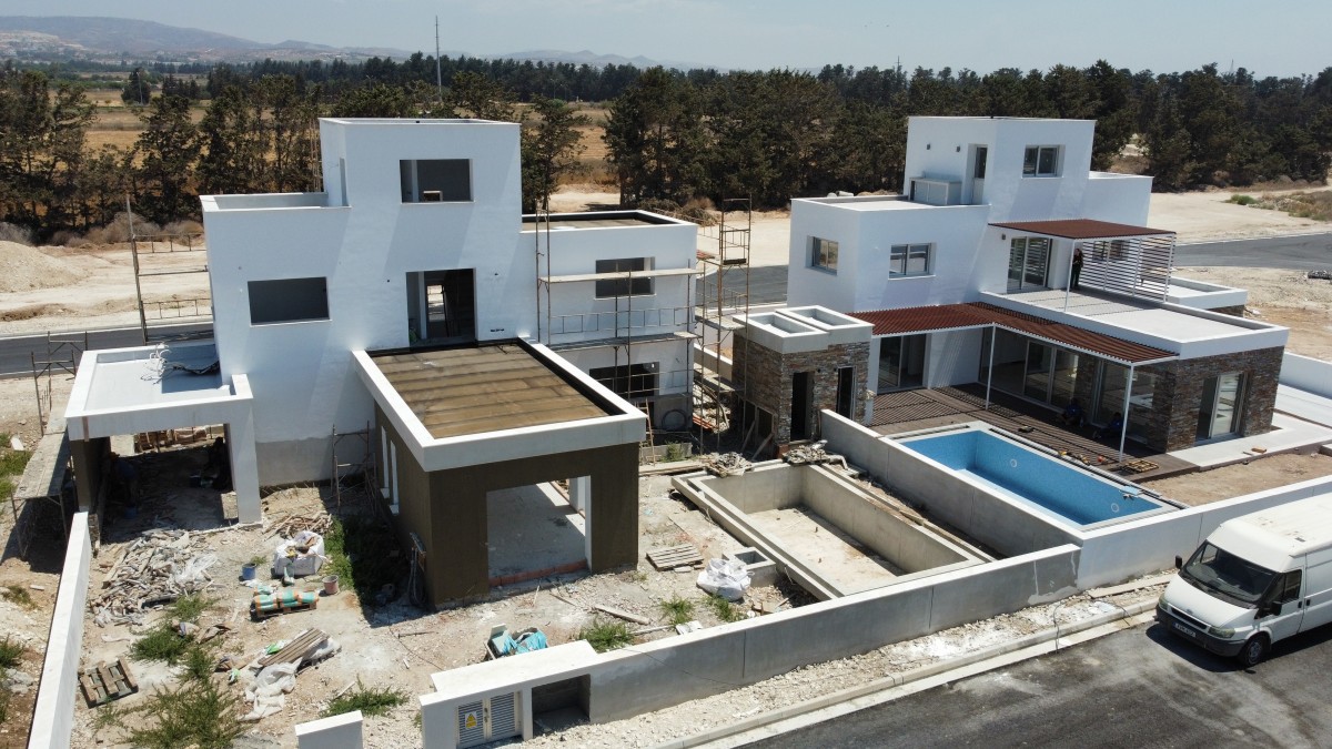 Detached Villa For Sale  in  Geroskipou