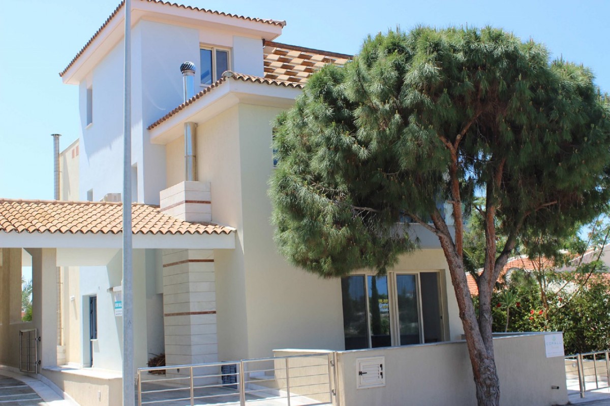 Detached Villa For Sale  in  Peyia - Coral Bay