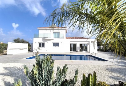 Peyia - Sea Caves, Paphos Detached Villa For Sale | DT2630