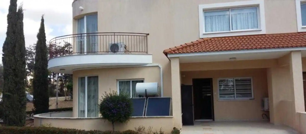 Detached Villa For Sale  in  Kato Paphos - Universal