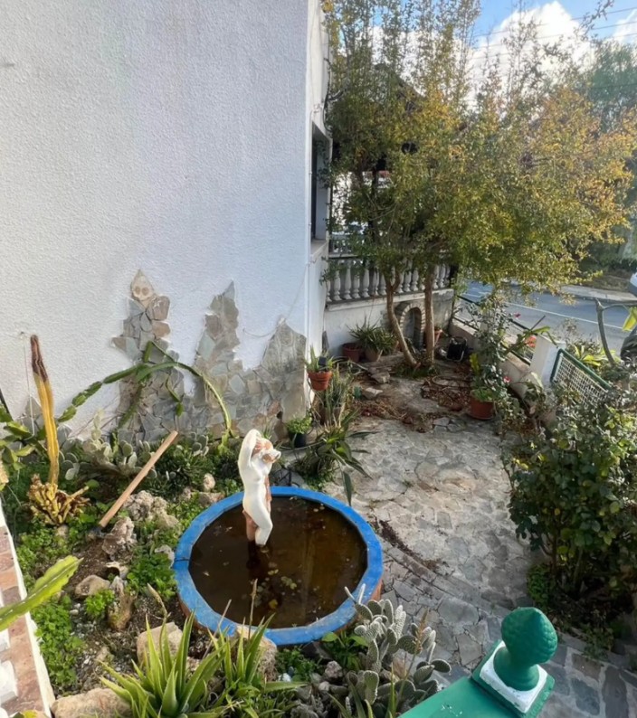 Semi Detached Villa For Sale  in  Kato Paphos - Universal