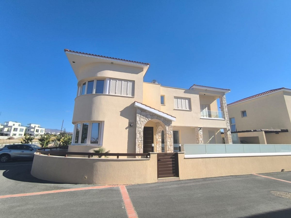 Detached Villa For Sale  in  Kissonerga