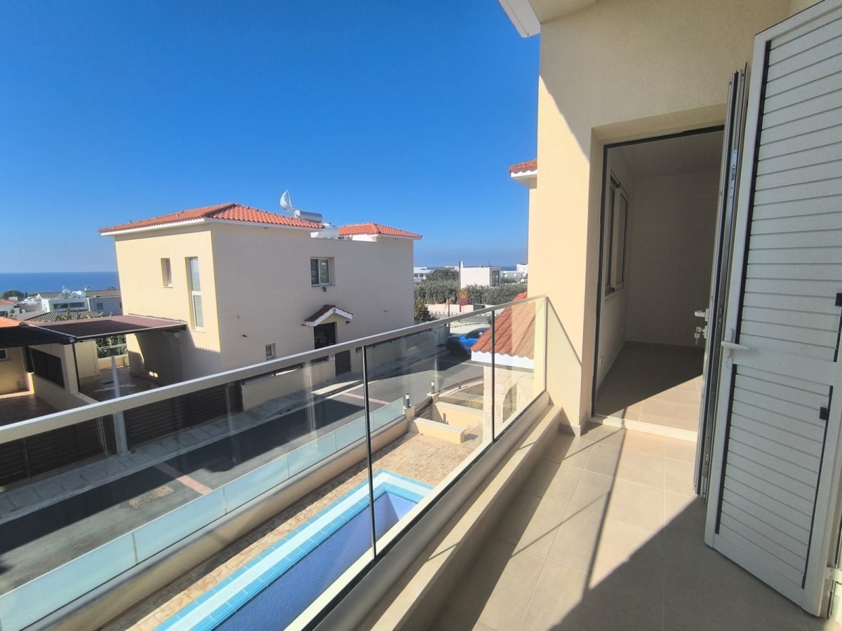 Detached Villa For Sale  in  Kissonerga