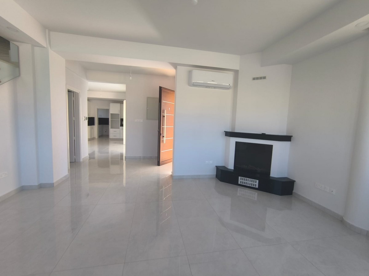 Detached Villa For Sale  in  Kissonerga