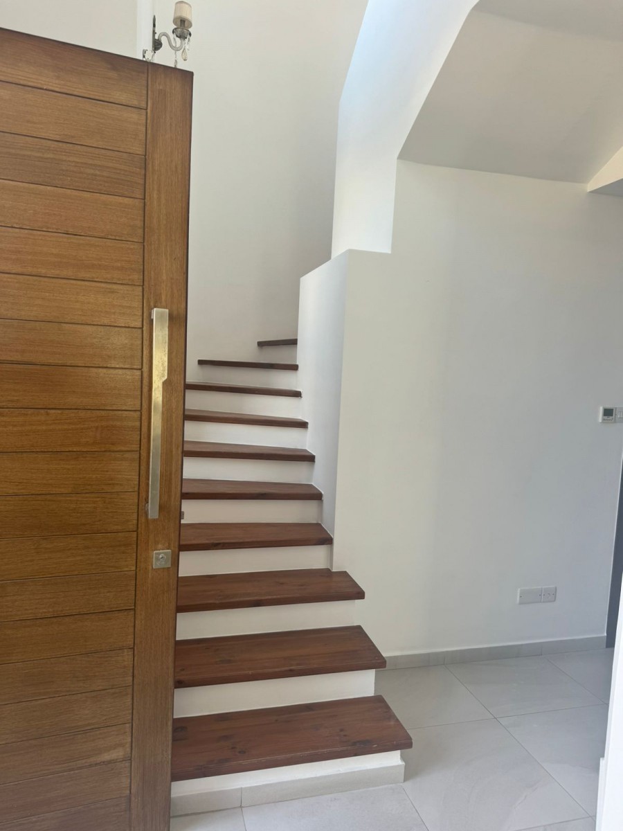 Detached Villa For Sale  in  Select Location