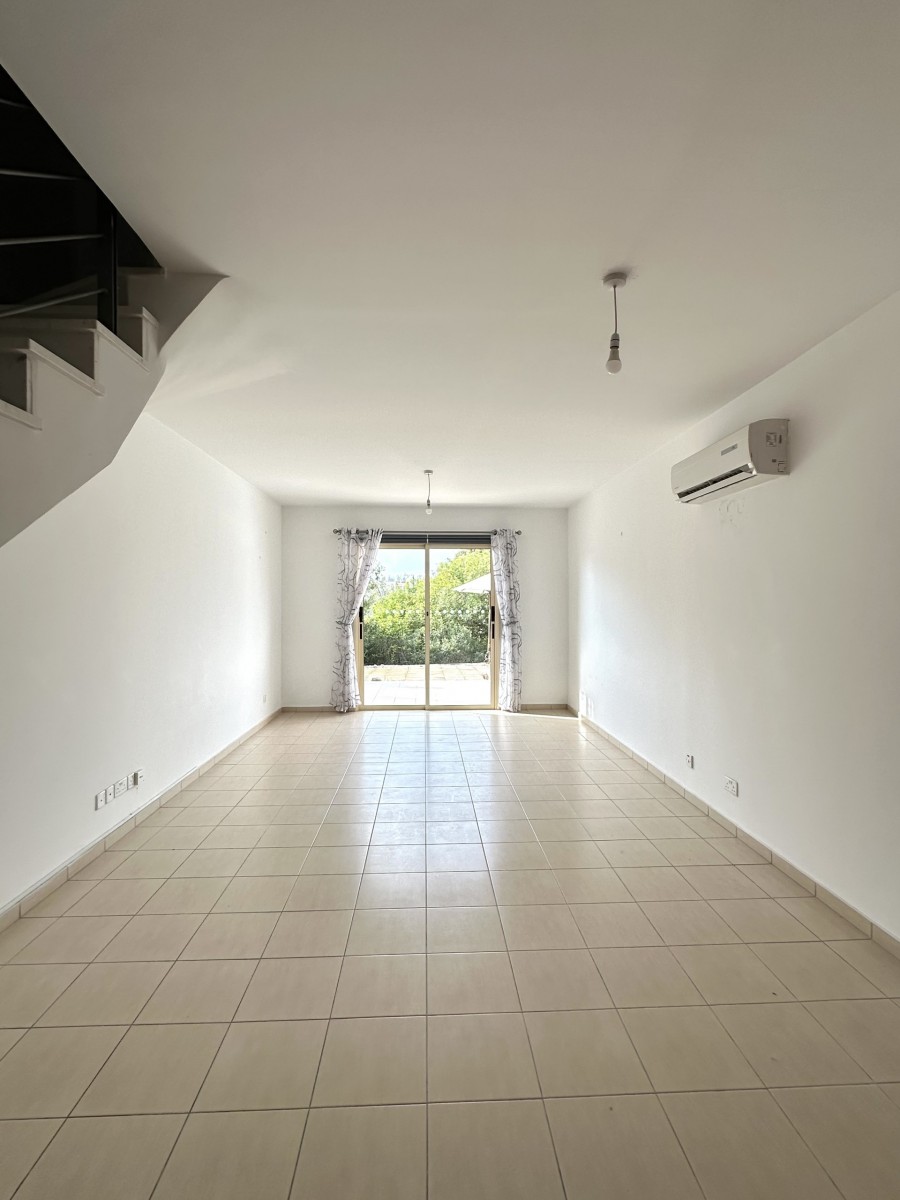 Town House For Sale  in  Kato Paphos - Universal