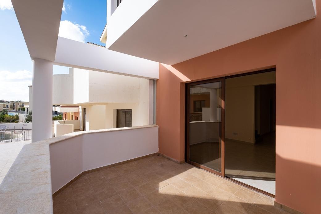 Town House For Sale  in  Peyia