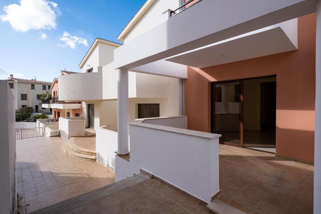 Town House For Sale  in  Peyia