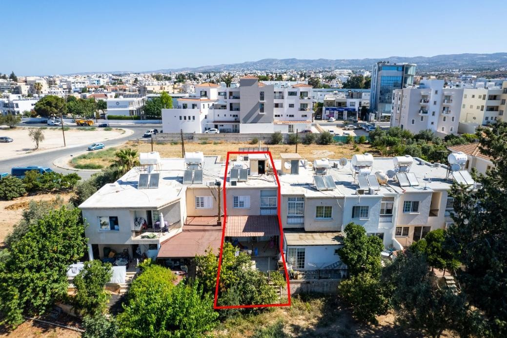 Paphos Town, Paphos Town House For Sale | DT2942