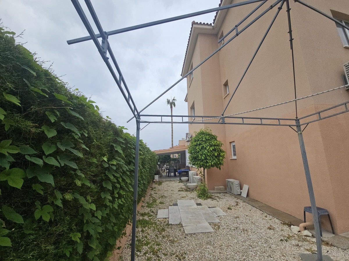 Detached Villa For Sale  in  Select Location