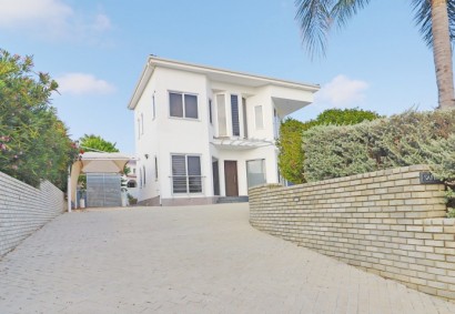 Peyia - Sea Caves, Paphos Detached Villa For Sale | DT3029