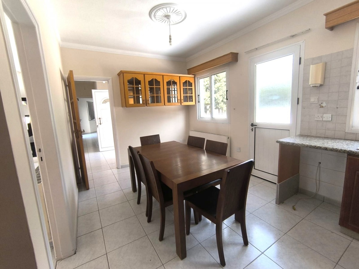Detached Villa For Sale  in  Tsada