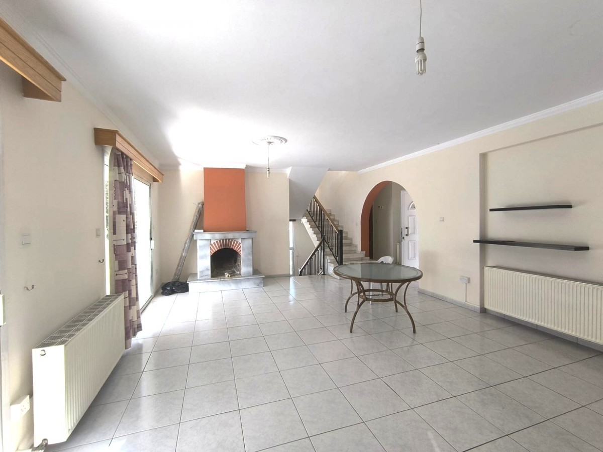 Detached Villa For Sale  in  Tsada