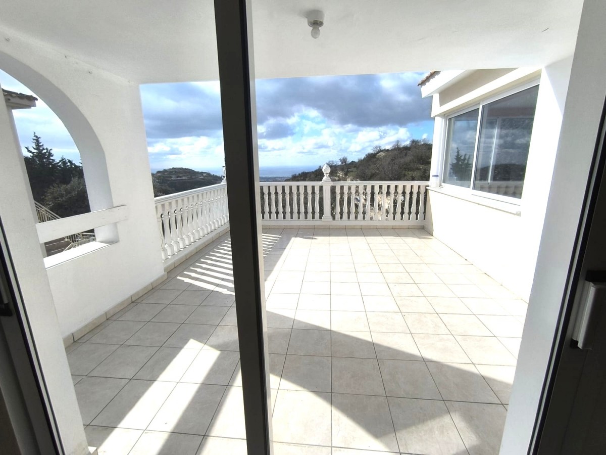Detached Villa For Sale  in  Tsada