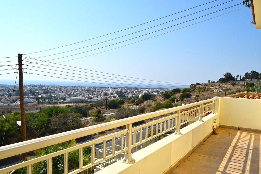 Detached Villa For Sale  in  Geroskipou