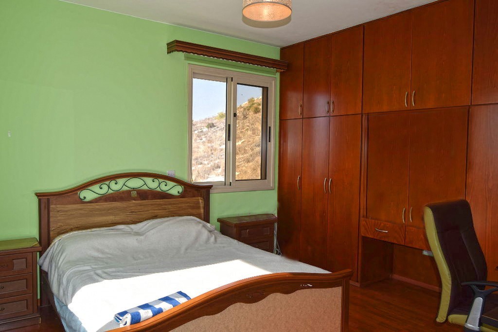 Detached Villa For Sale  in  Geroskipou