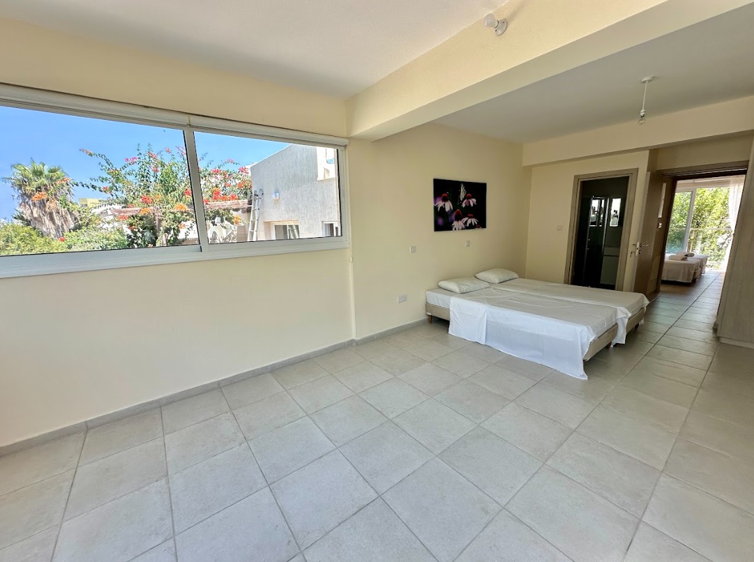 Detached Villa For Sale  in  Kato Paphos - Tombs of The Kings