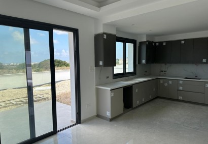Konia, Paphos Detached Villa For Sale | DT3250
