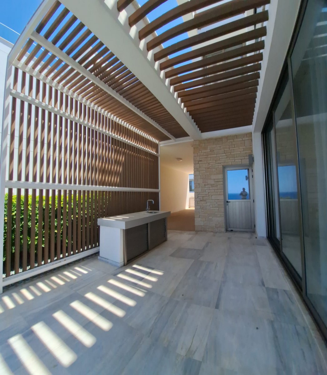 Detached Villa For Sale  in  Kissonerga