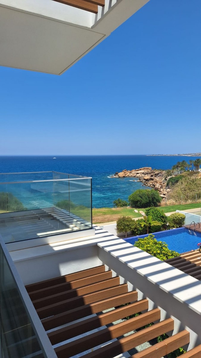 Detached Villa For Sale  in  Kissonerga