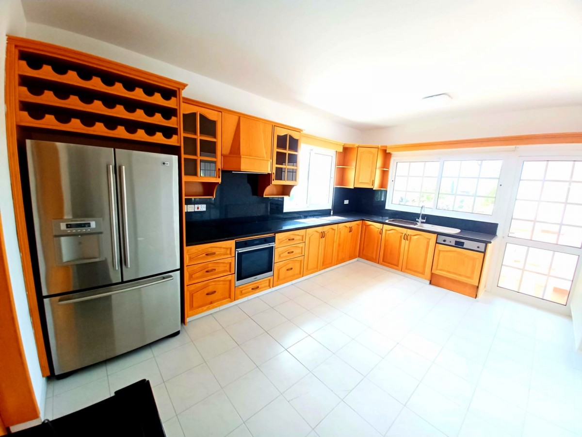 Detached Villa For Rent  in  Konia