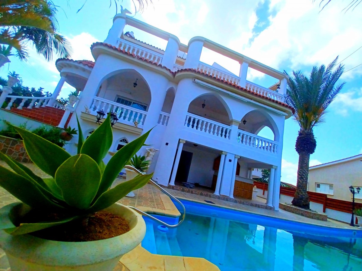 Detached Villa For Rent  in  Konia