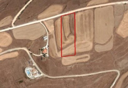 Arodes, Paphos Touristic Land For Sale | DT3388