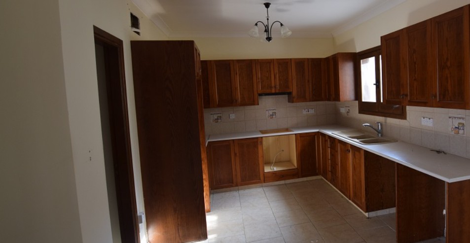 Detached Villa For Sale  in  Lysos
