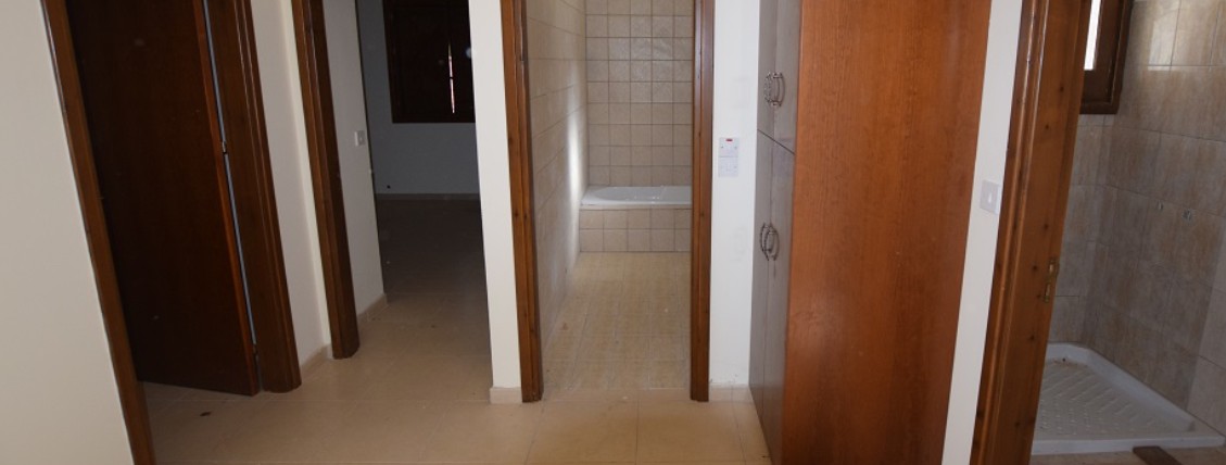 Detached Villa For Sale  in  Lysos