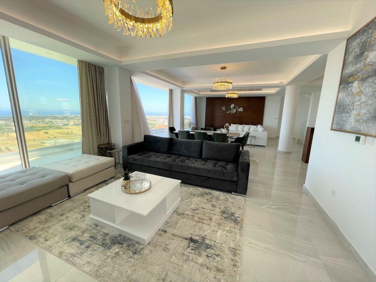 Detached Villa For Sale  in  Geroskipou