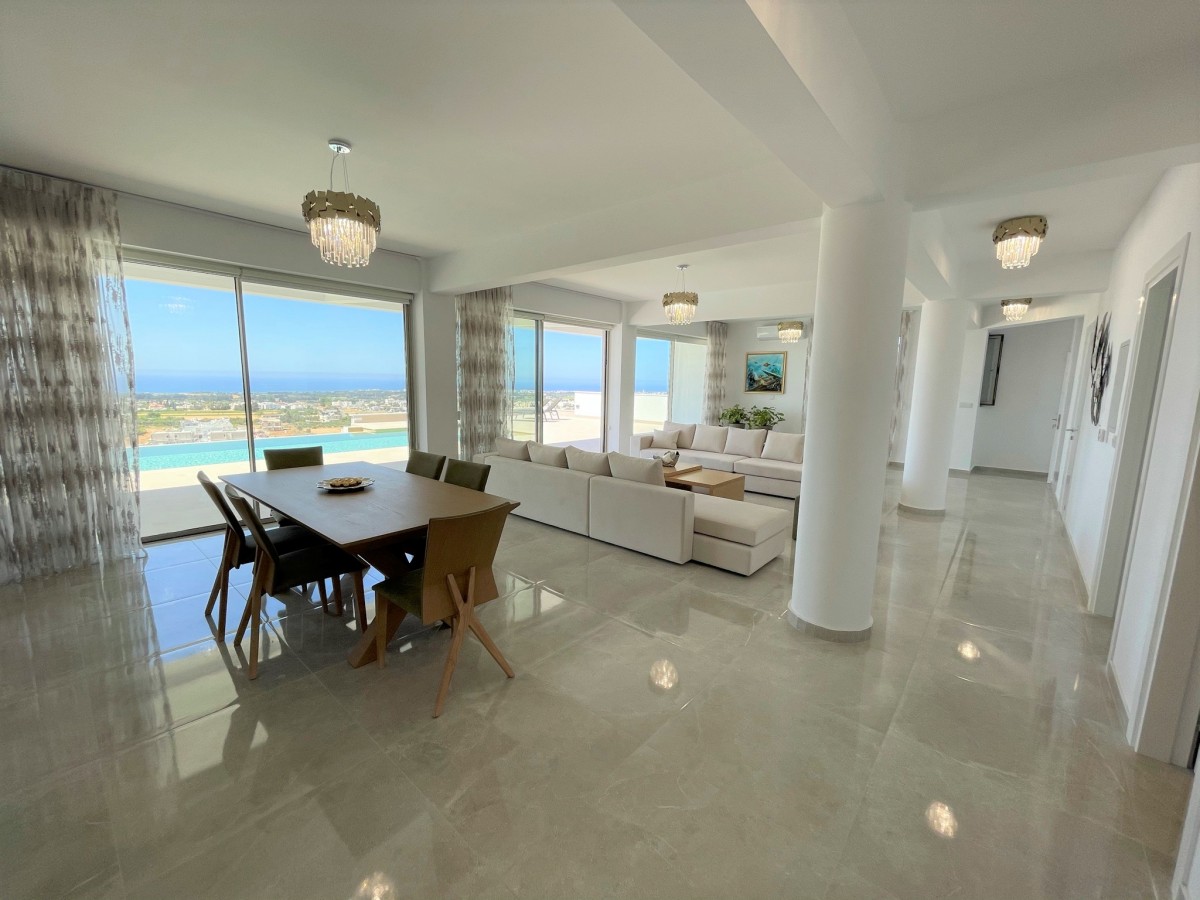 Detached Villa For Sale  in  Geroskipou