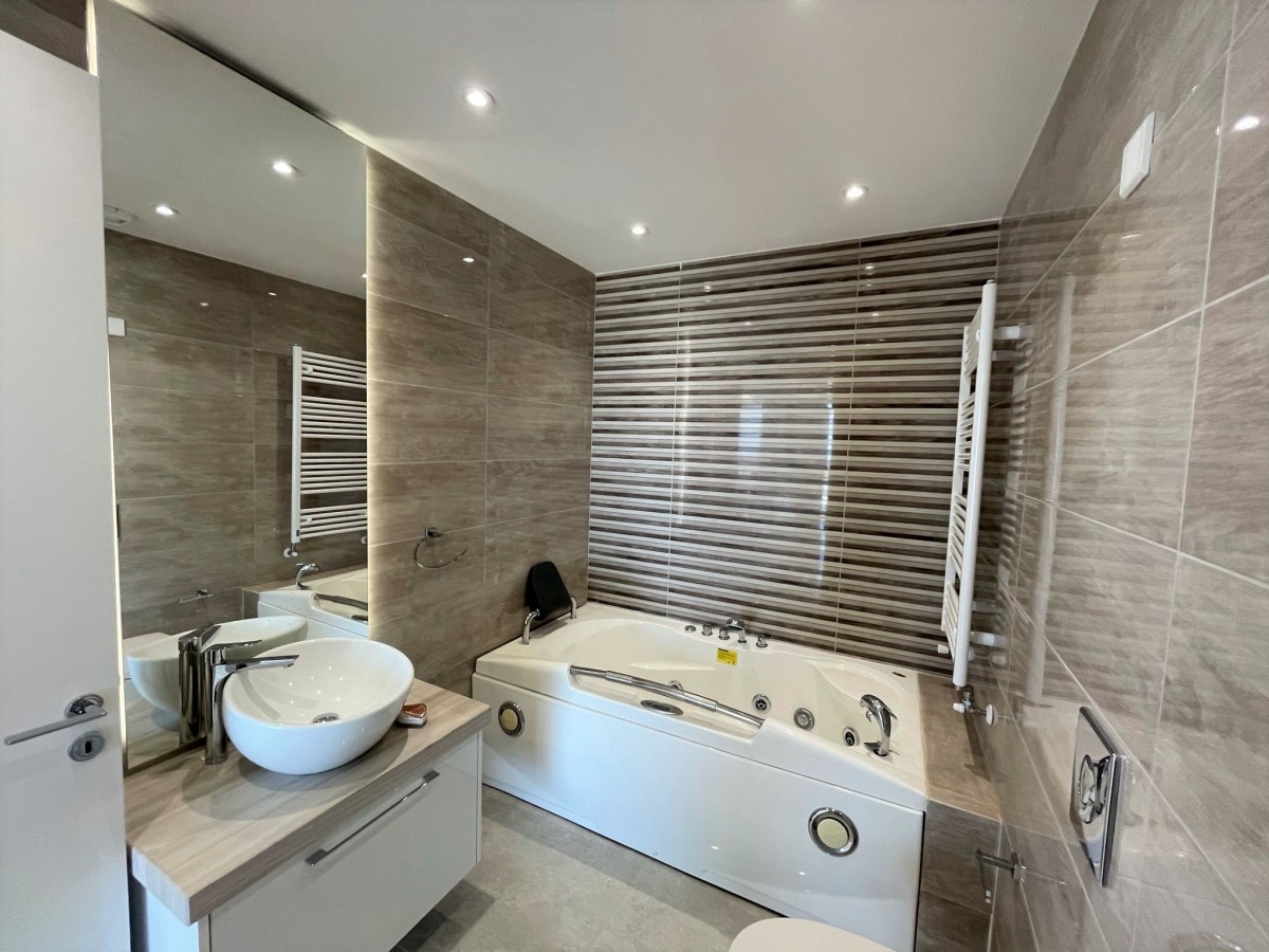 Detached Villa For Sale  in  Geroskipou