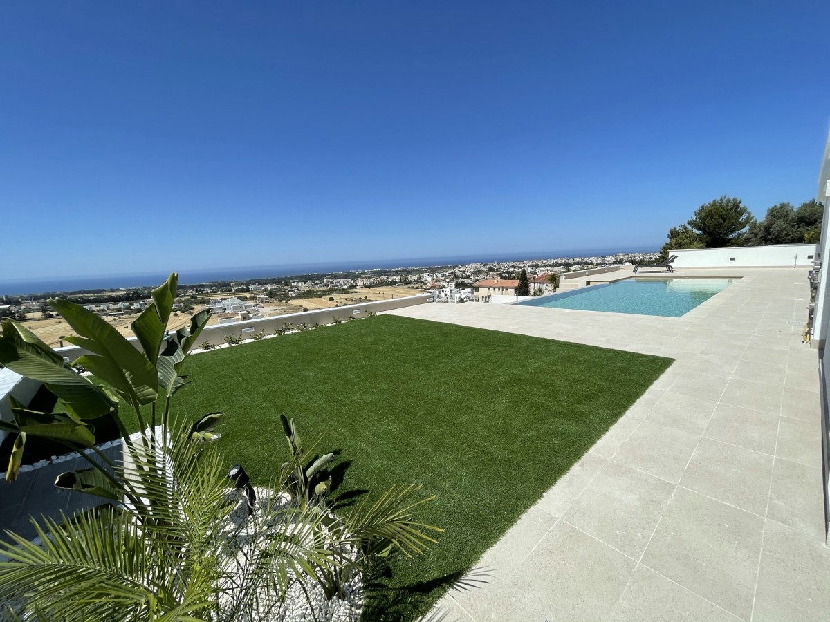 Detached Villa For Sale  in  Geroskipou