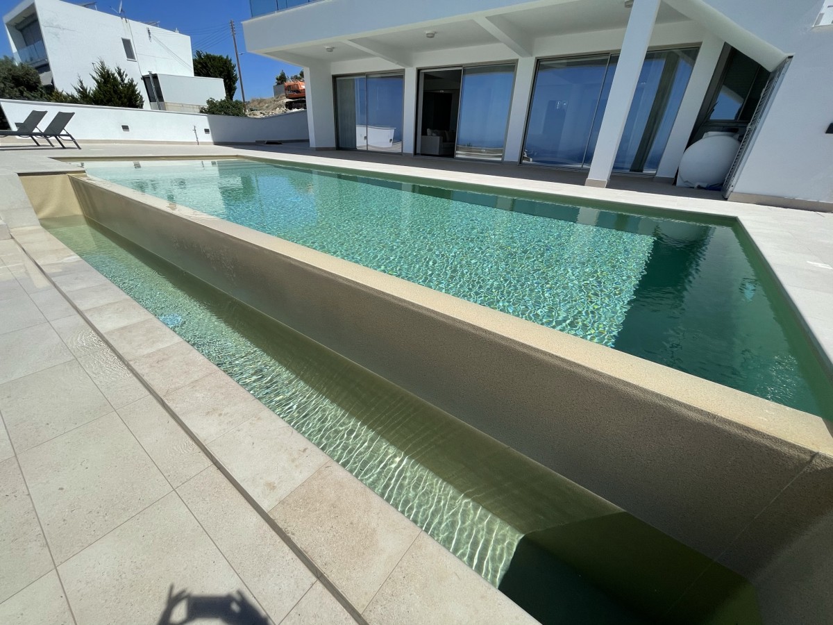 Detached Villa For Sale  in  Geroskipou