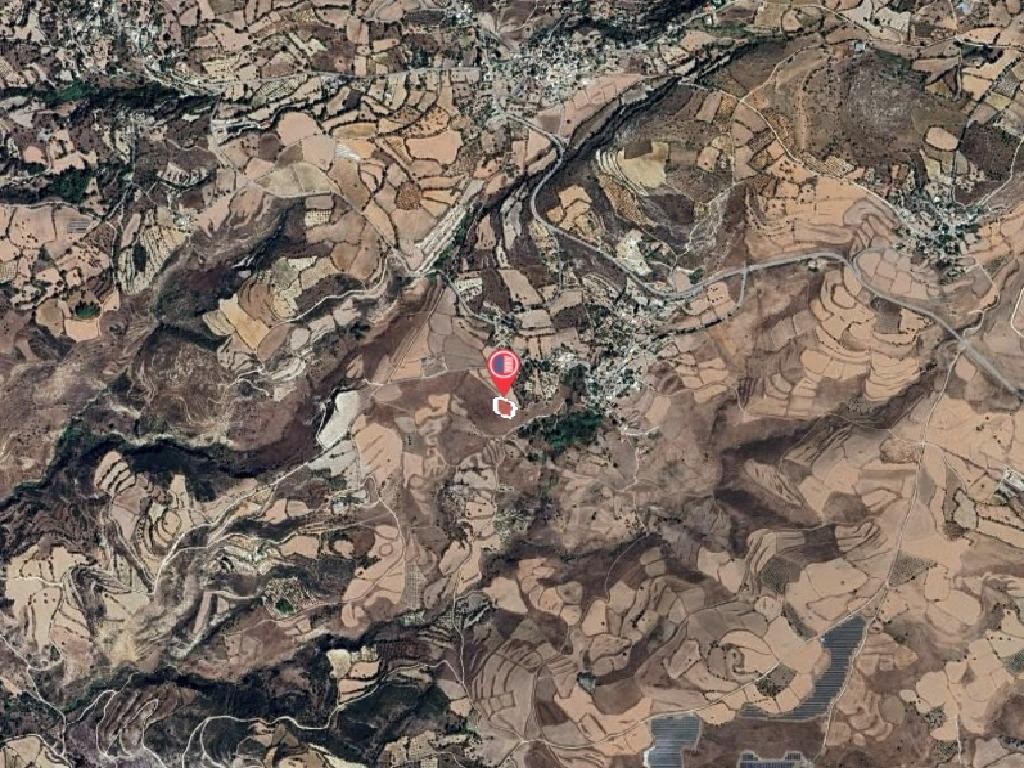Agricultural Land For Sale  in  Thrinia
